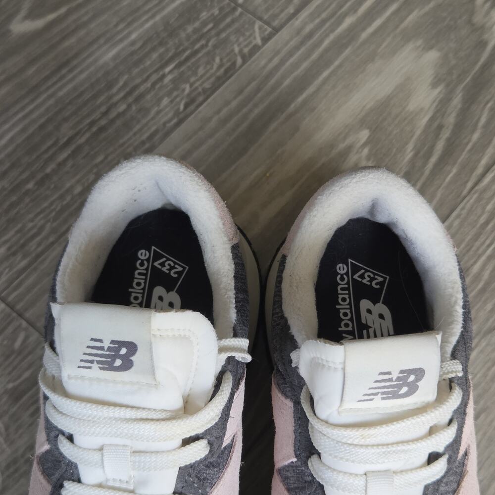 New Balance 237 Women's US 7.5 Casual Lace Up Shoes Sneakers Gray Pink - Picture 3 of 14